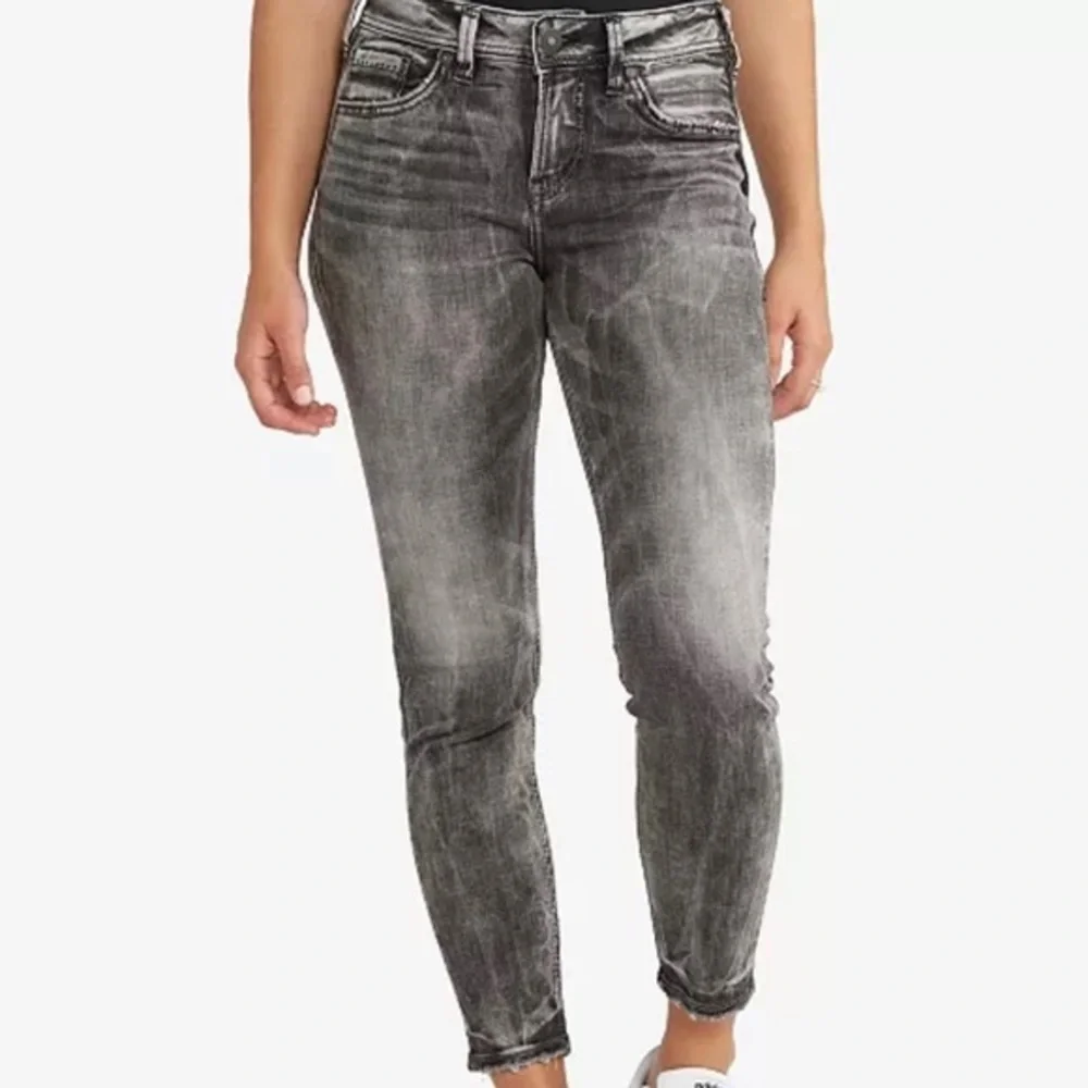 NWT Silver Jeans Co. Avery Ankle Skinny Jeans Gray – Size 31